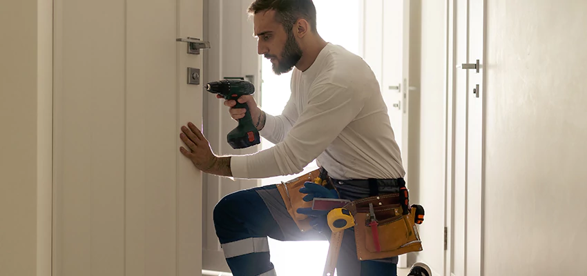 Mailbox Lock Installation Expert in Laguna Beach, California