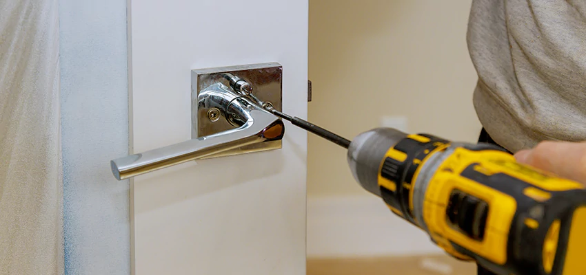 After-hours Locksmith  For Lock Troubleshooting in Laguna Beach, California