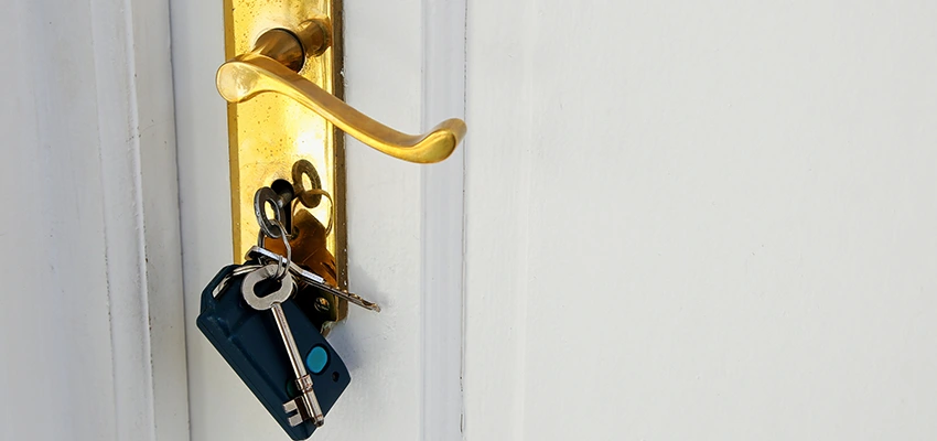 Broken Door Key Extraction in Laguna Beach, CA